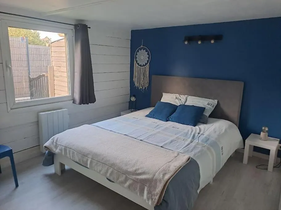 Chalet En Bois Unique Sejour Inoubliable Face A La Mer Plerin France