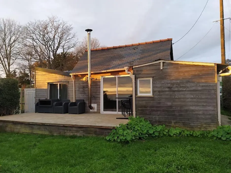 Chalet En Bois Unique Sejour Inoubliable Face A La Mer Plerin