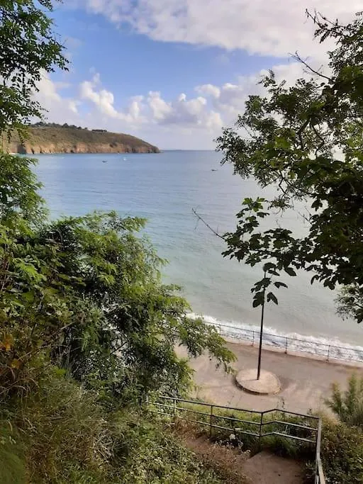 Tatil Evi Chalet En Bois Unique Sejour Inoubliable Face A La Mer Plérin